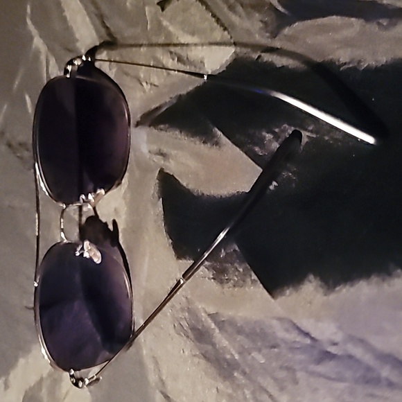 BRAND NEW Coach 7127 C6177 Sunglasses 90053C Gold 100% AUTHENTIC , Generic Case - Picture 5 of 6